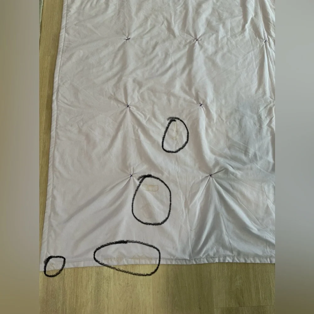 Adorable Sunbonnet Sue Hand-stitched Quilt Cream Lavender  Yarn Tied 77”x89”